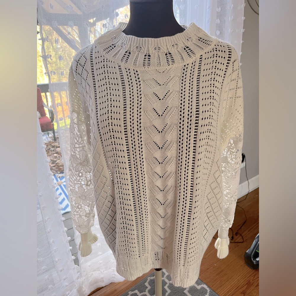 White knit holiday long sleeve